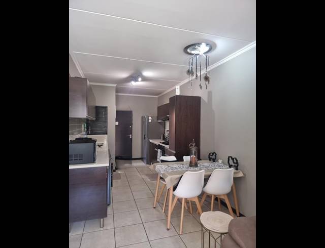 3 BEDROOM TOWNHOUSE FOR SALE IN GREENSTONE HILL